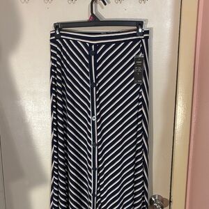 Robert Louis Navy and Cream Chevron Skirt
